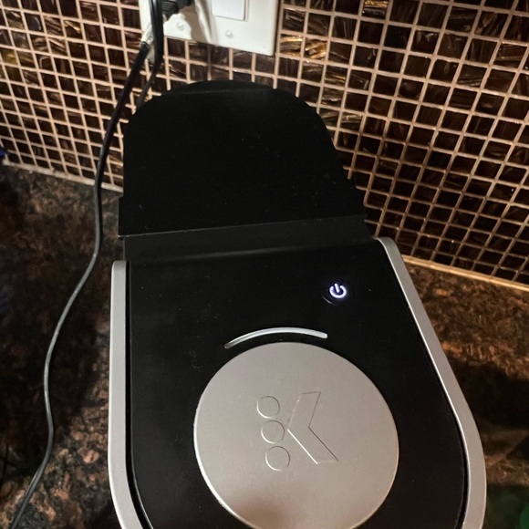 Keurig Black Coffee Maker - Picture 6 of 6